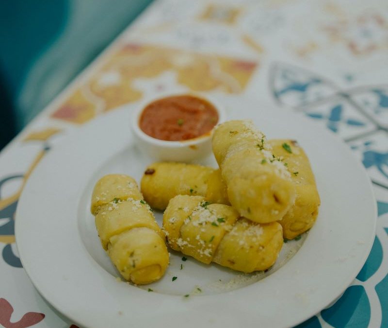 Gaslamp Pizza: Home of San Diego’s Best Cheesy Breadsticks